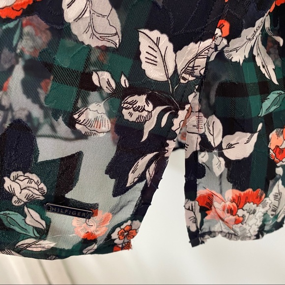 Tommy Hilfiger floral blouse - Picture 7 of 12